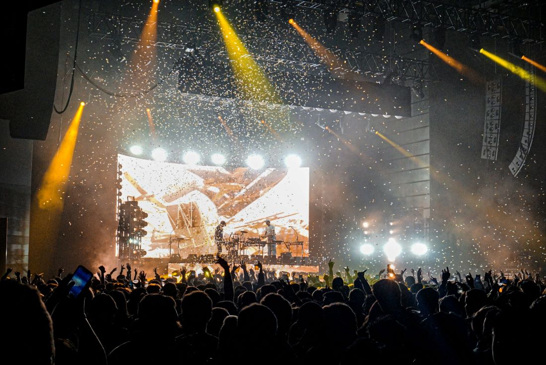 Flexible LED display screens